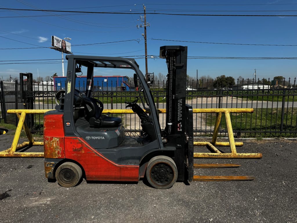 2017 Toyota 8FGCU32 Cushion Forklift